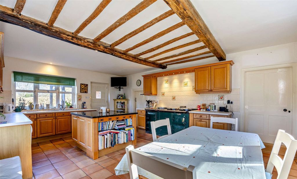 Property photo 3 of 14 Picture No. 12