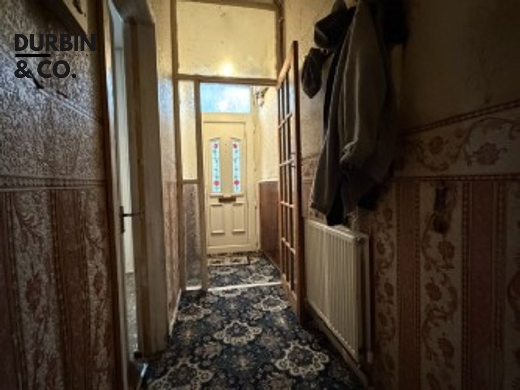 Property photo 2 of 24 528B8d2E-A4F7-4c02-8680-7Dcfc7F9F658