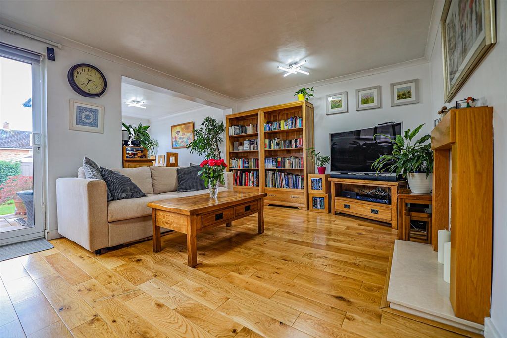 Property photo 3 of 33 980A2419.Jpg