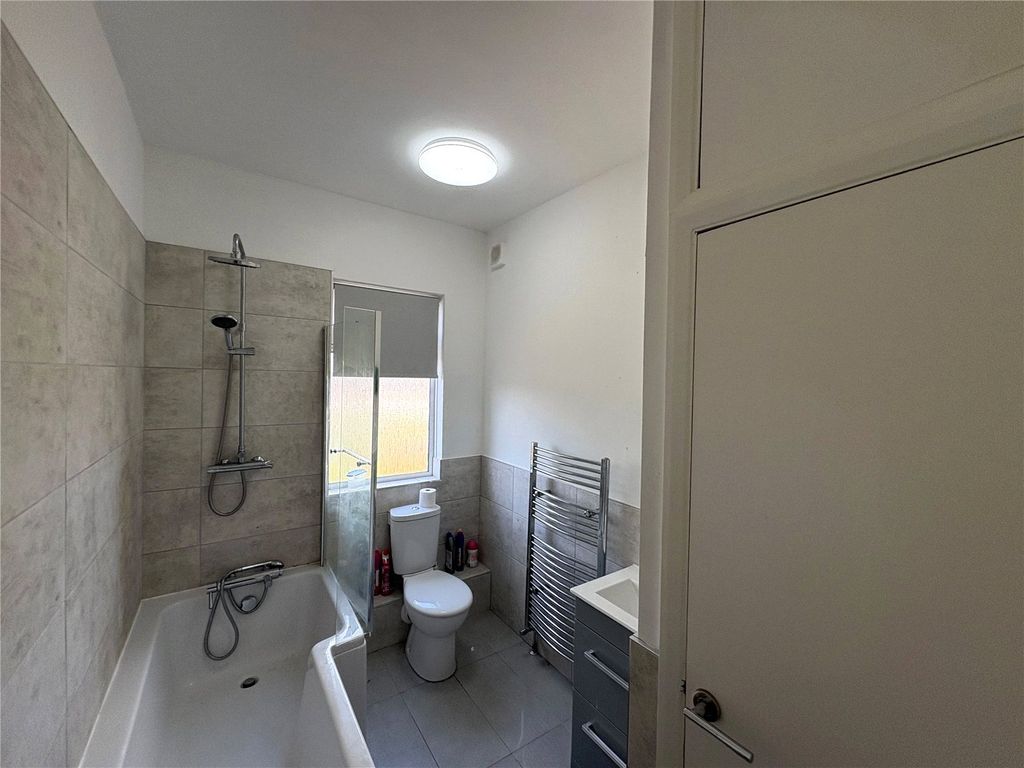 Property photo 3 of 15 Picture No. 33