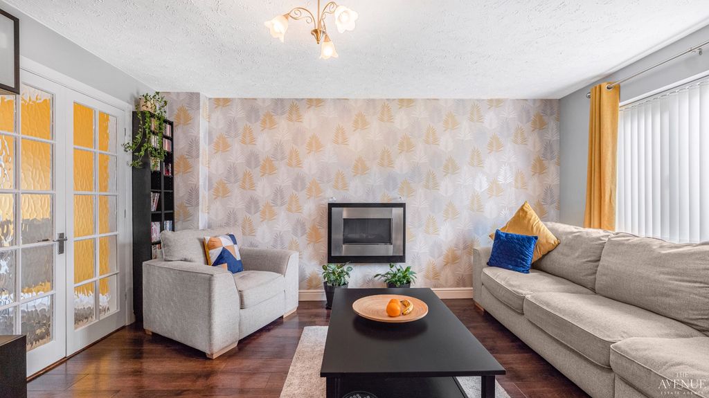 Property photo 3 of 27 4993554