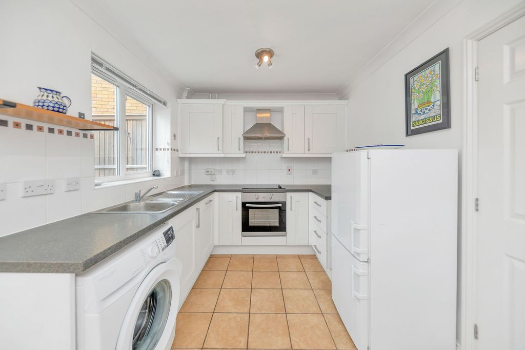 Property photo 2 of 16