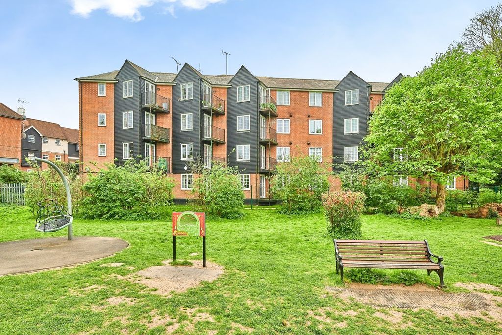 Property photo 1 of 15