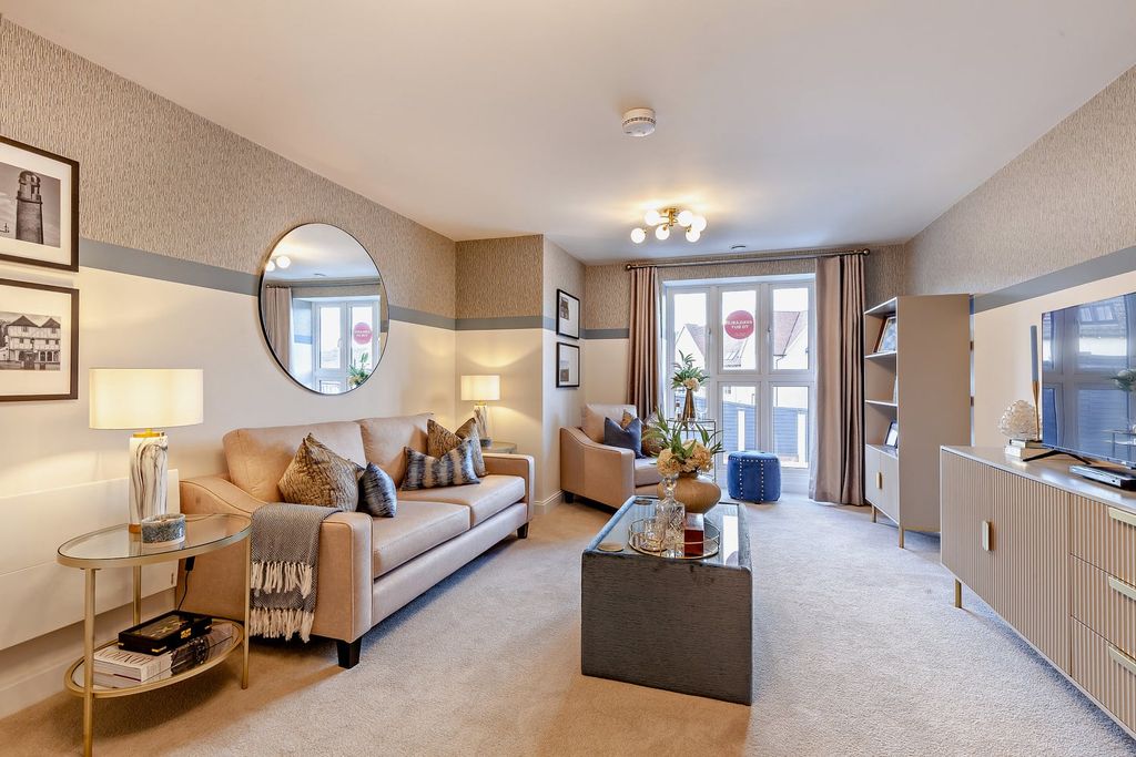 Property photo 1 of 9 Living Room