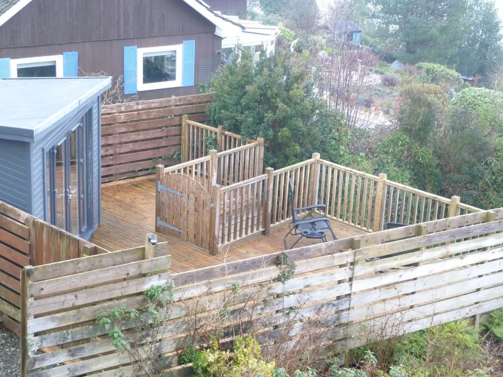 Property photo 2 of 25