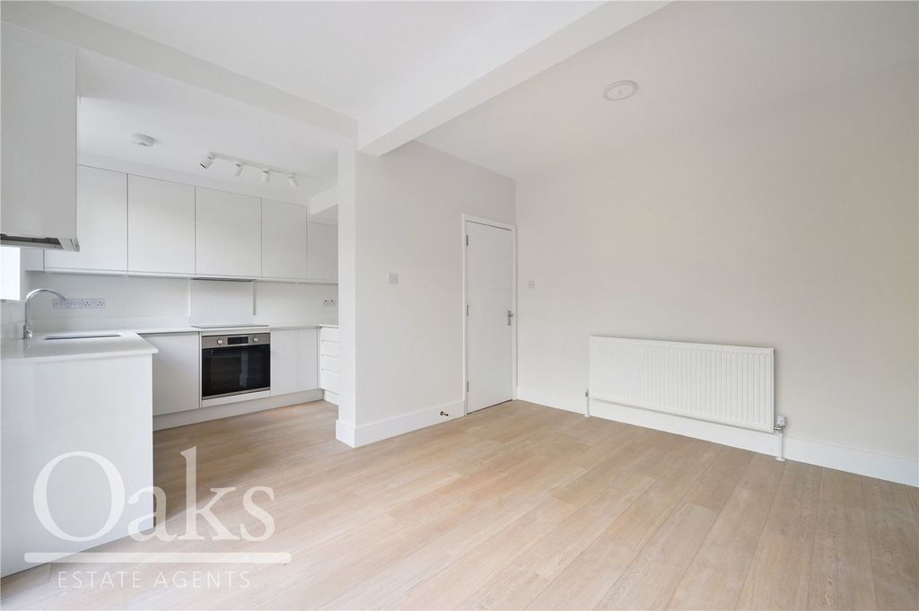 Property photo 3 of 17 Picture No. 12