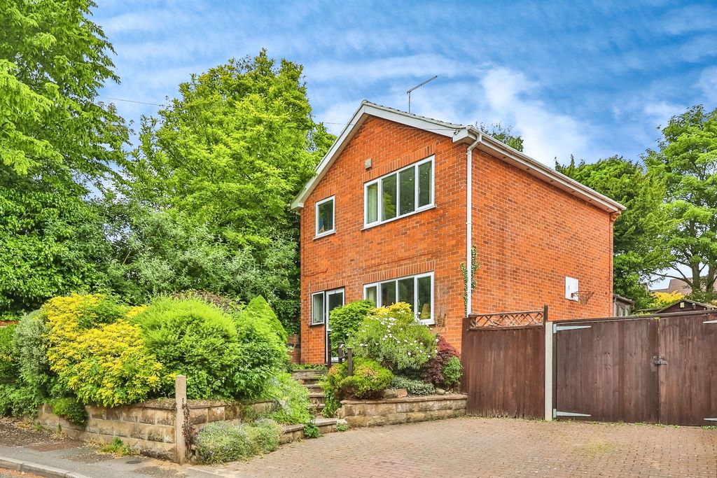 Property photo 2 of 16