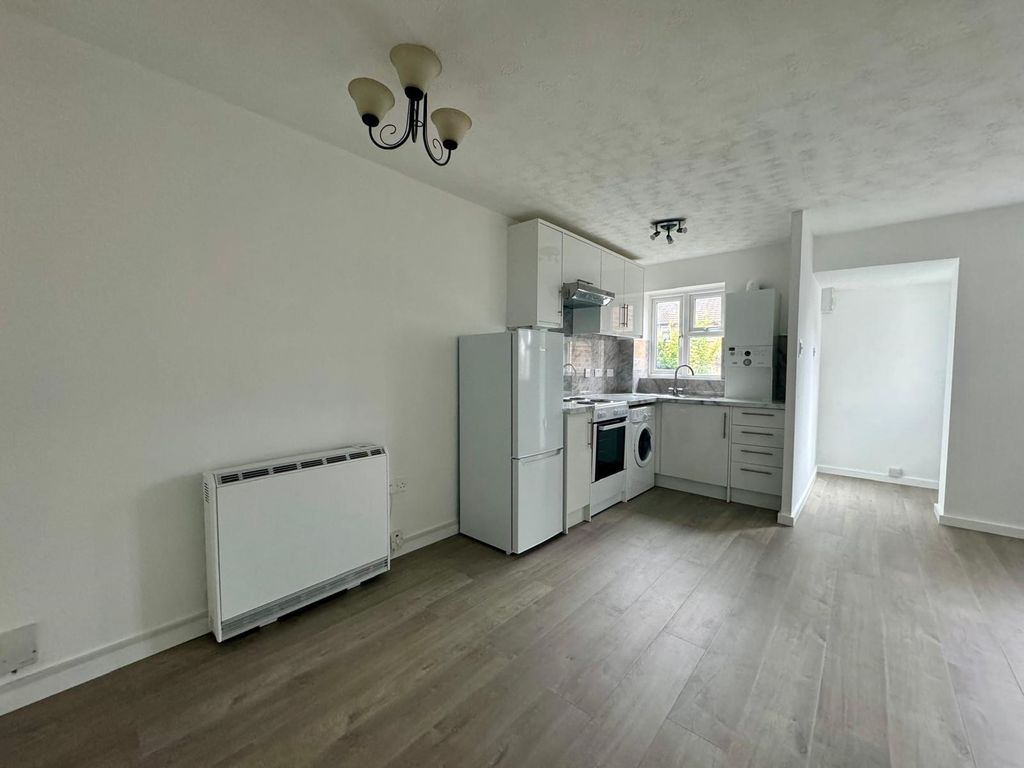 Property photo 3 of 14 Open Plan Living