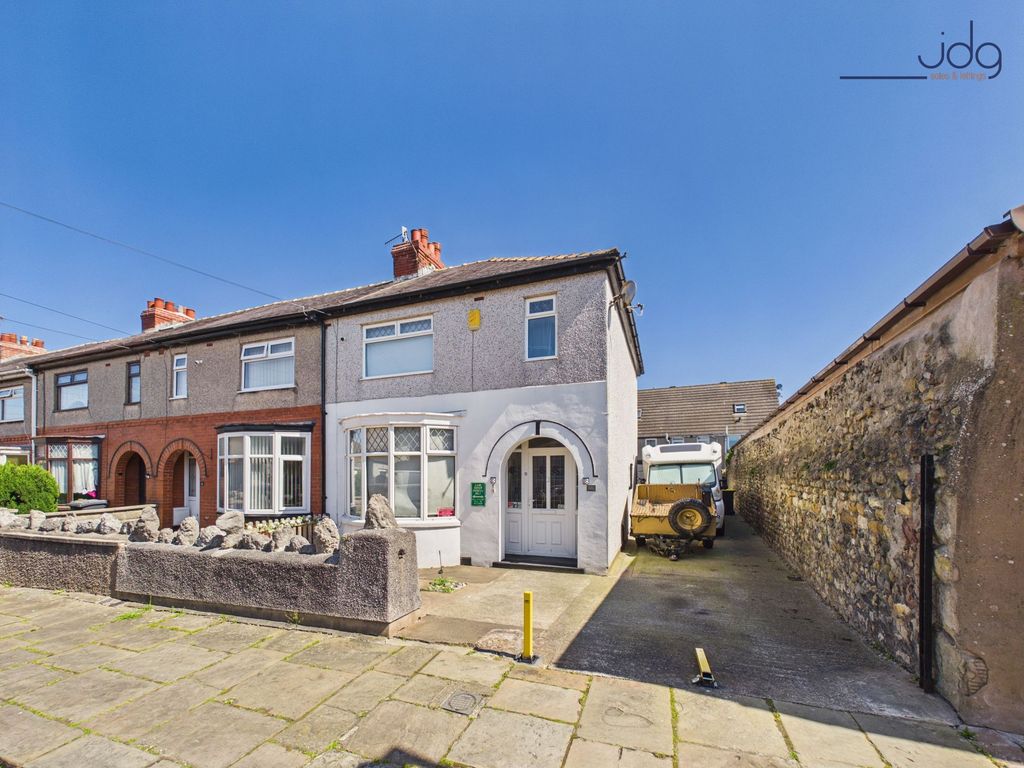 Property photo 1 of 14 Welcome To Laburnum Road!