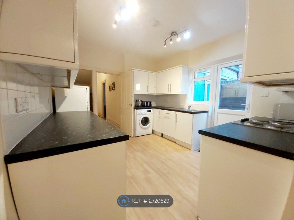 Property photo 3 of 26