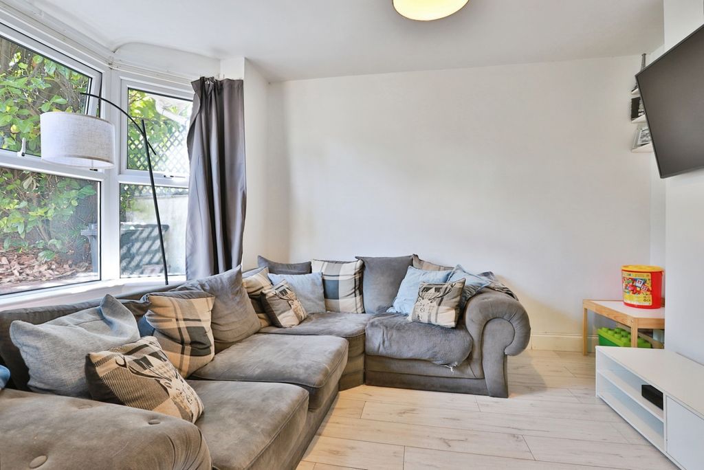Property photo 3 of 13 Pbox-Img.Jpg