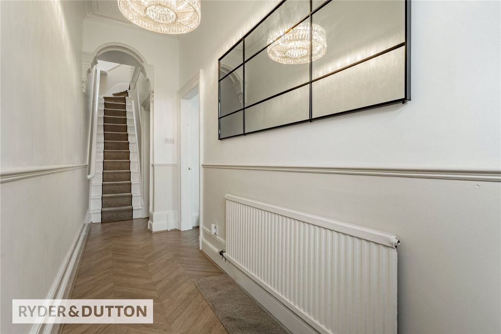 Property photo 3 of 13 Picture 3