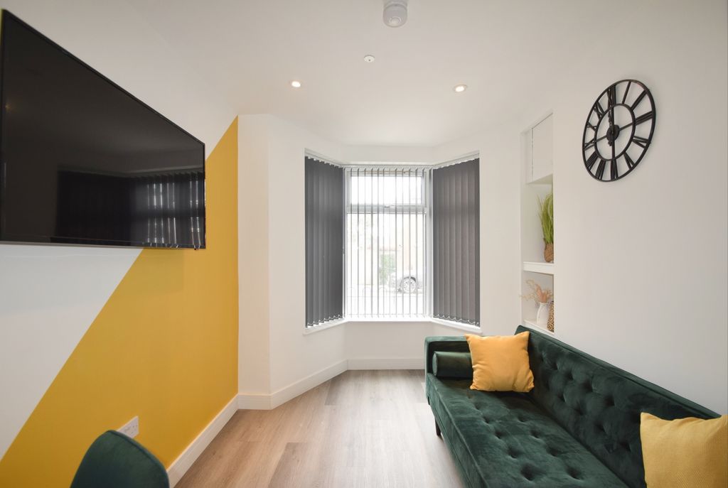 Property photo 1 of 11 Photo 1