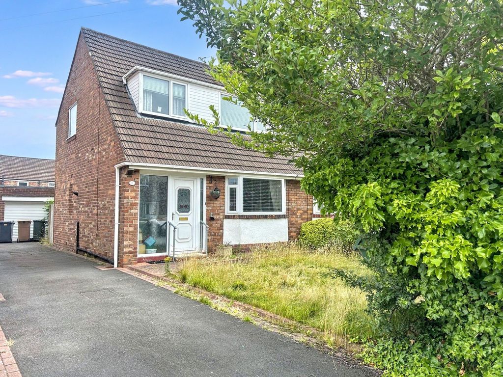 Property photo 1 of 12