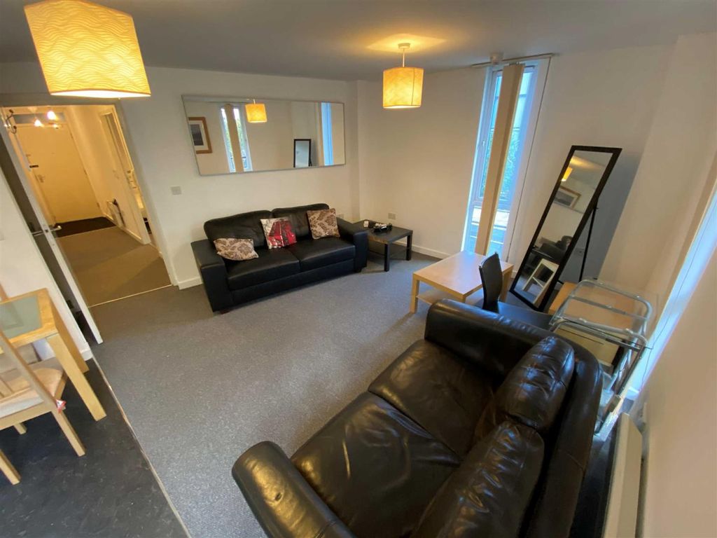 Property photo 2 of 9 Gallery