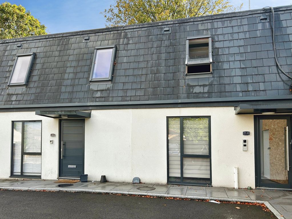Property photo 1 of 8 Pbox-Img.Jpg