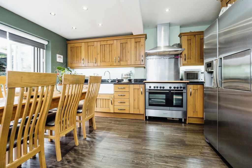Property photo 3 of 16 Photography