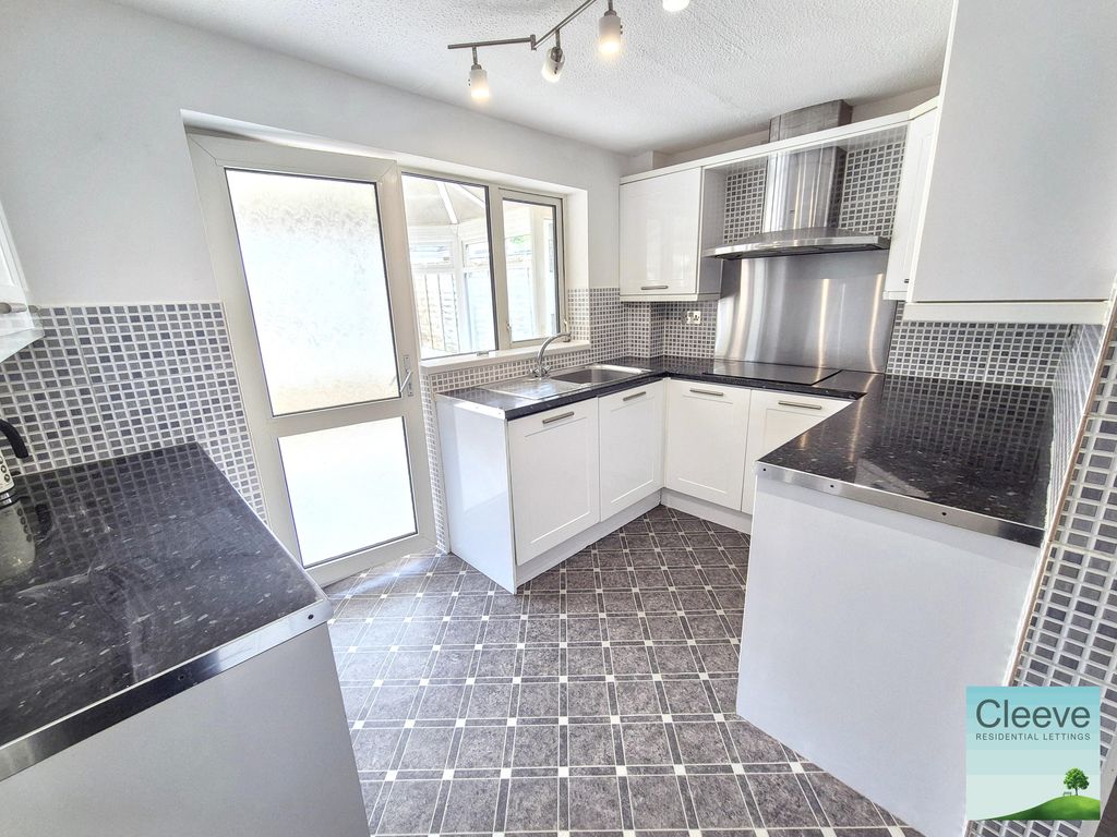 Property photo 2 of 16 1000100992