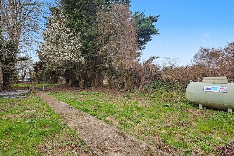 Property photo 3 of 15 Garden