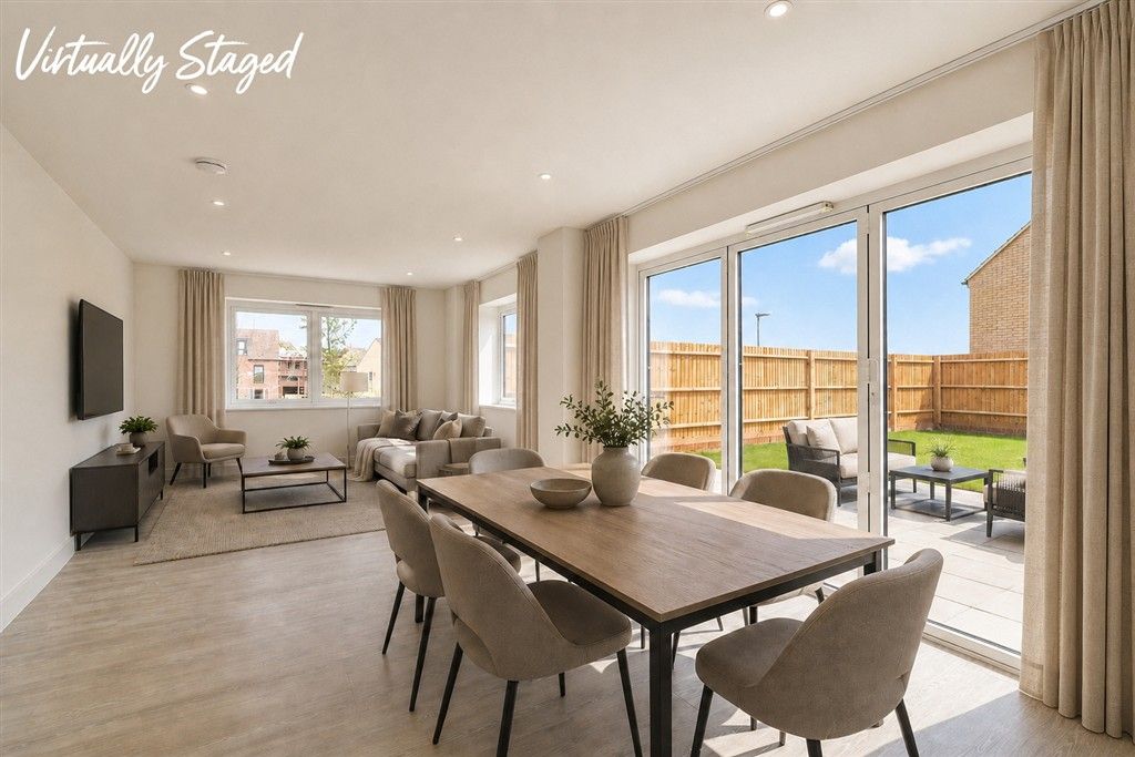 Property photo 3 of 17 Dining/Family Room