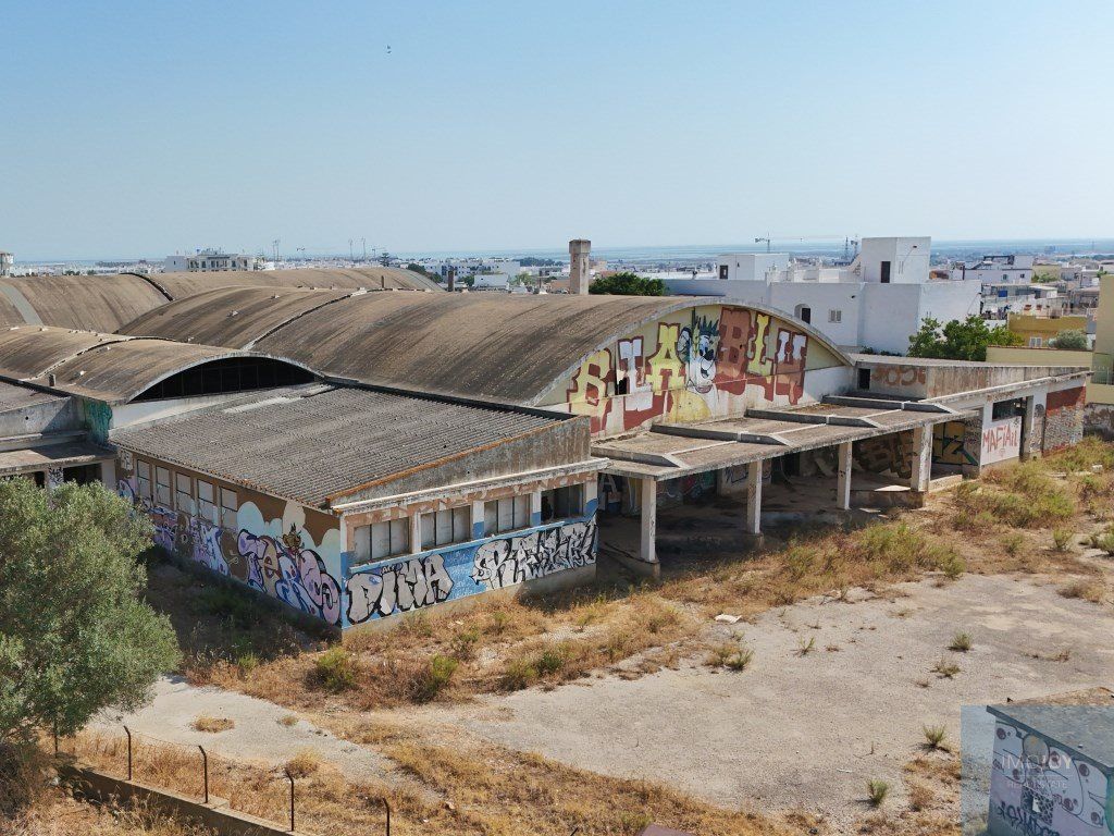 Property photo 1 of 19 Land In Olhão