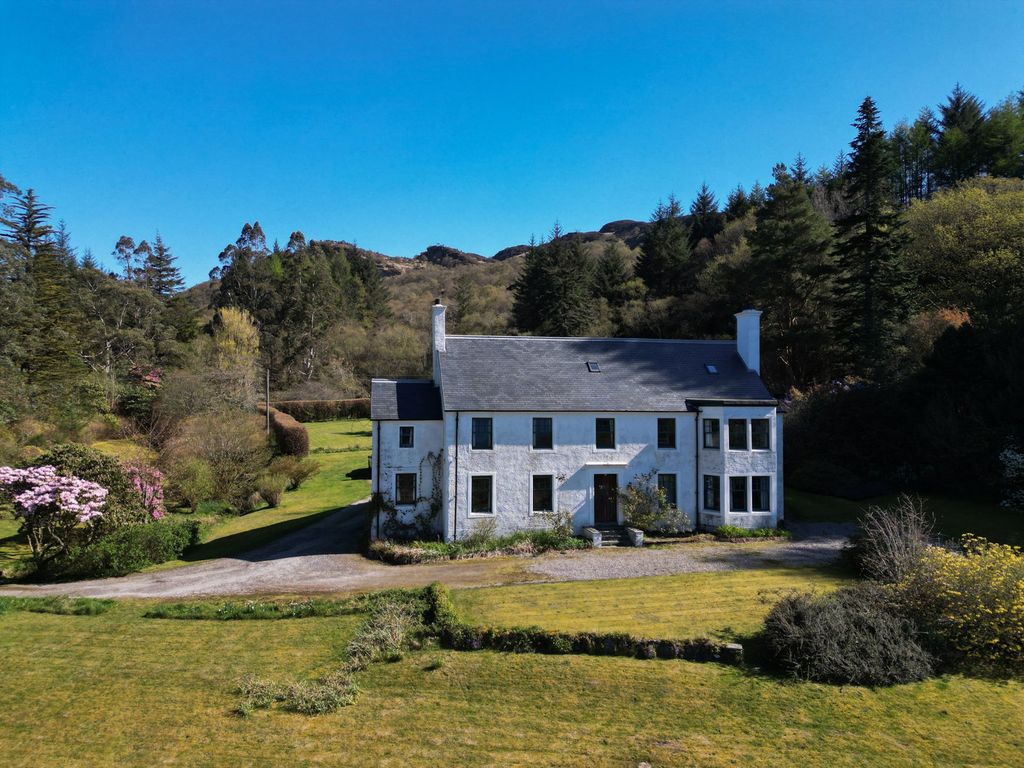 Property photo 1 of 85