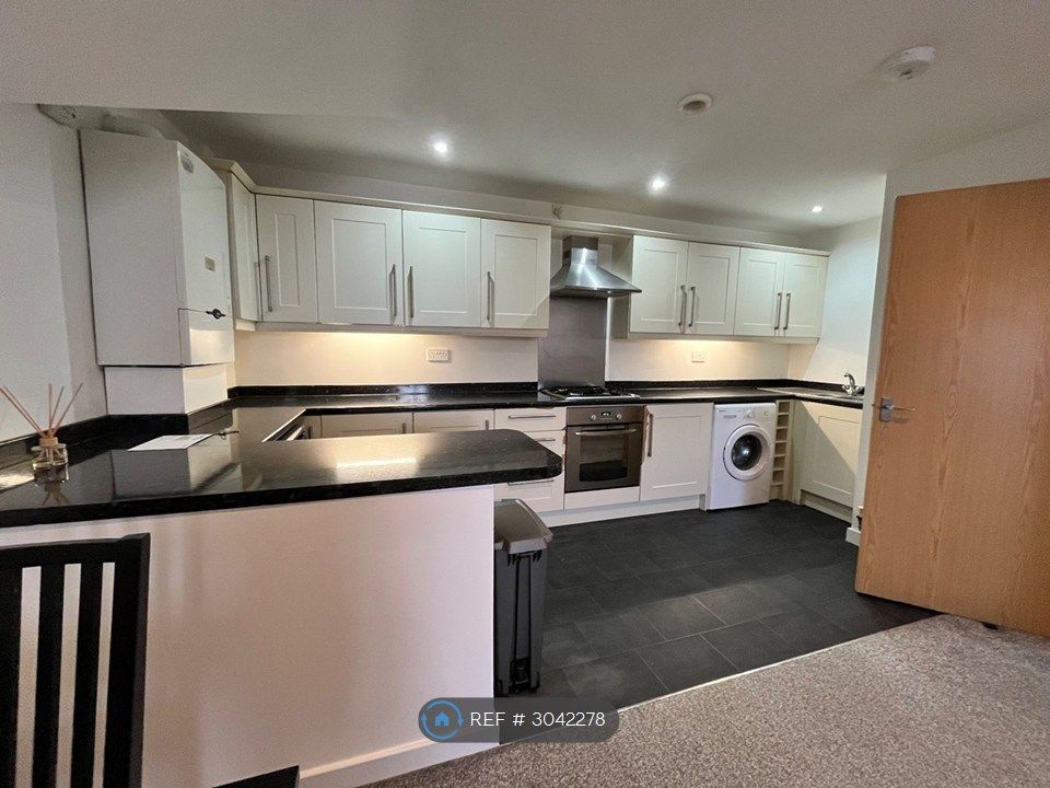 Property photo 2 of 9