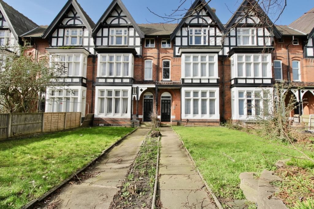 Property photo 1 of 7 Property Front