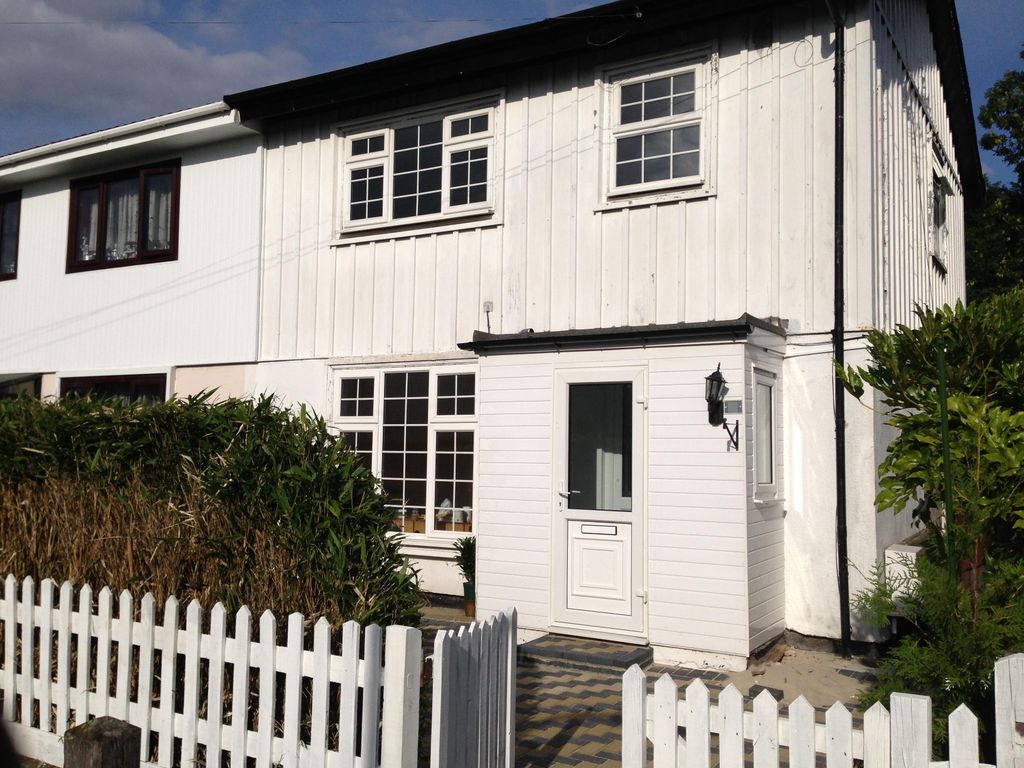 Property photo 1 of 1