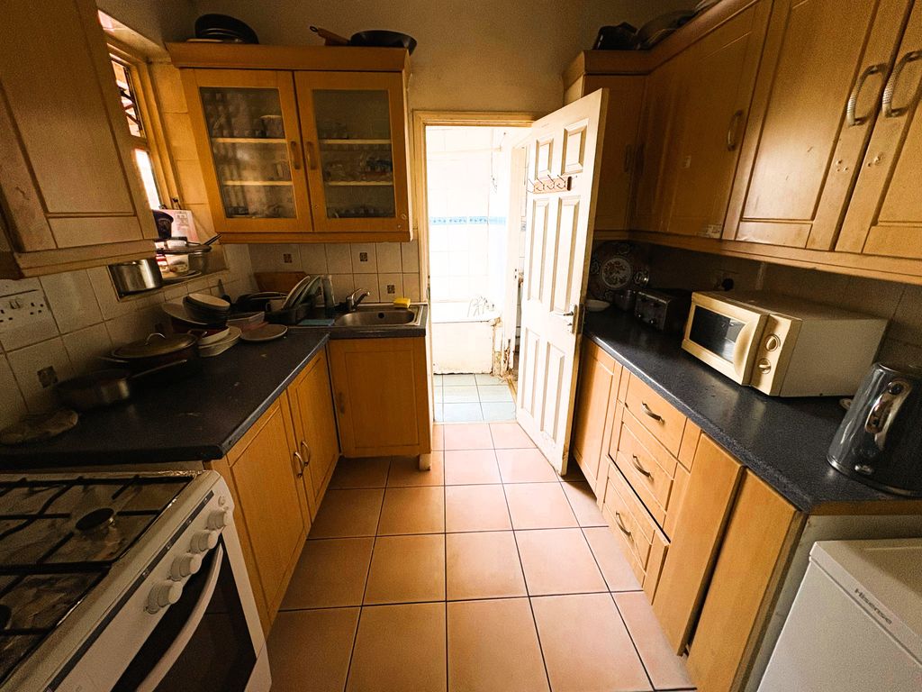 Property photo 3 of 4