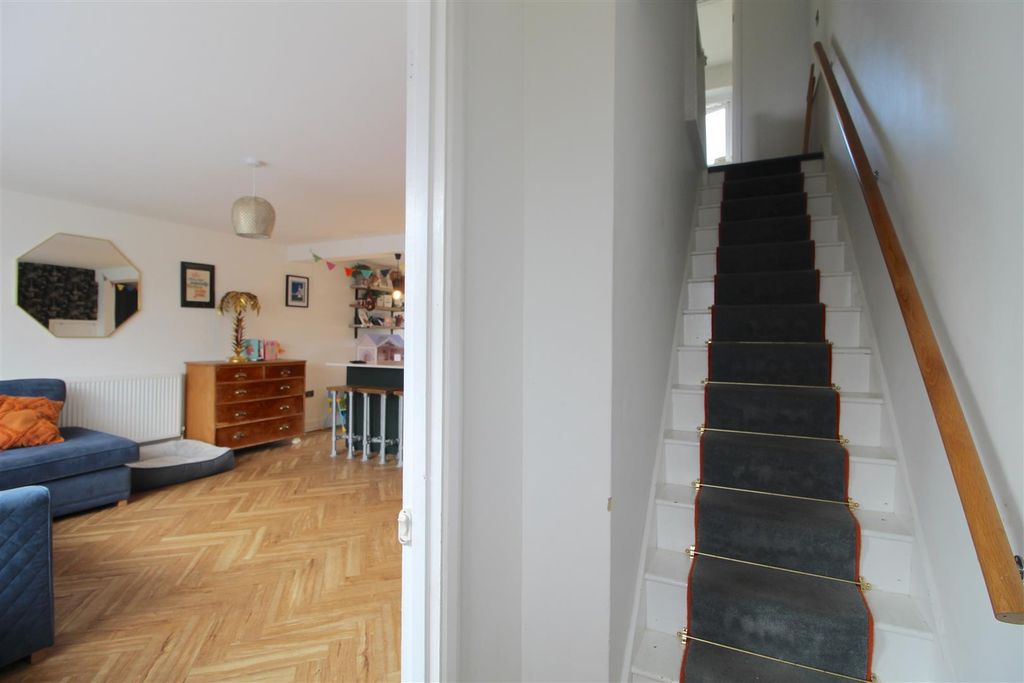 Property photo 2 of 17 Img_7052.Jpg