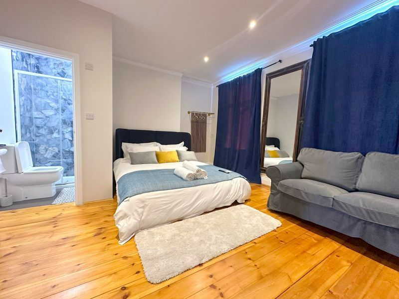 Property photo 1 of 4