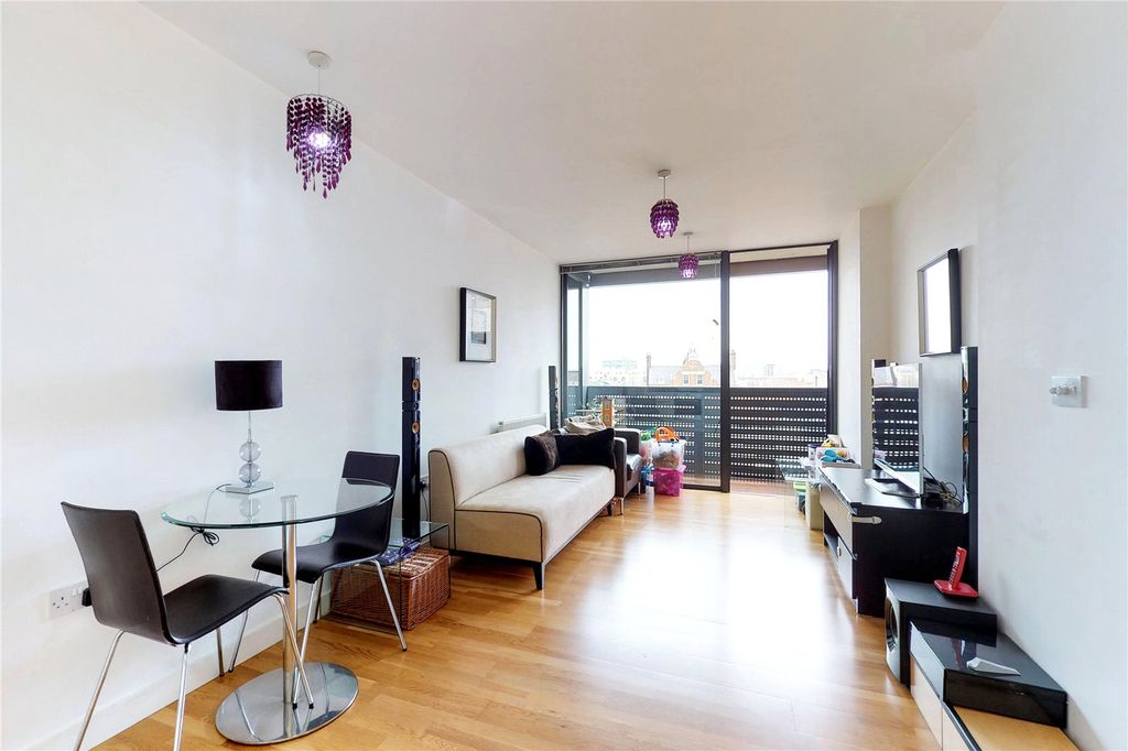 Property photo 1 of 5 Picture No. 05