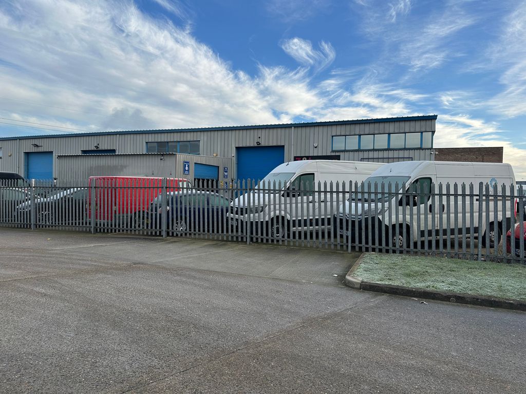 Property photo 3 of 5