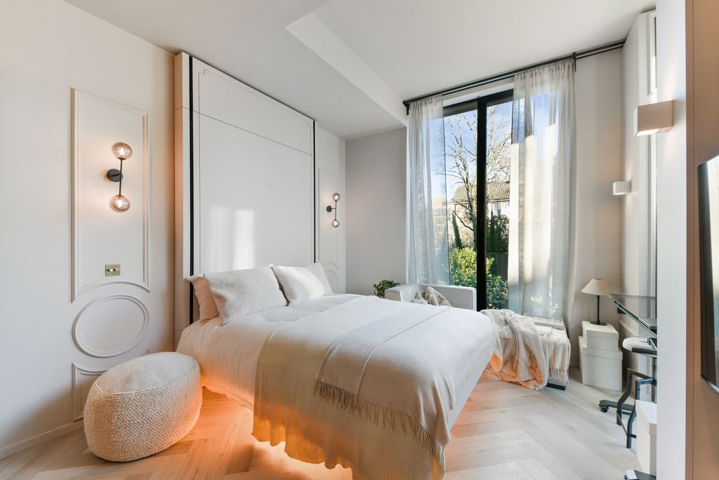 Property photo 1 of 2