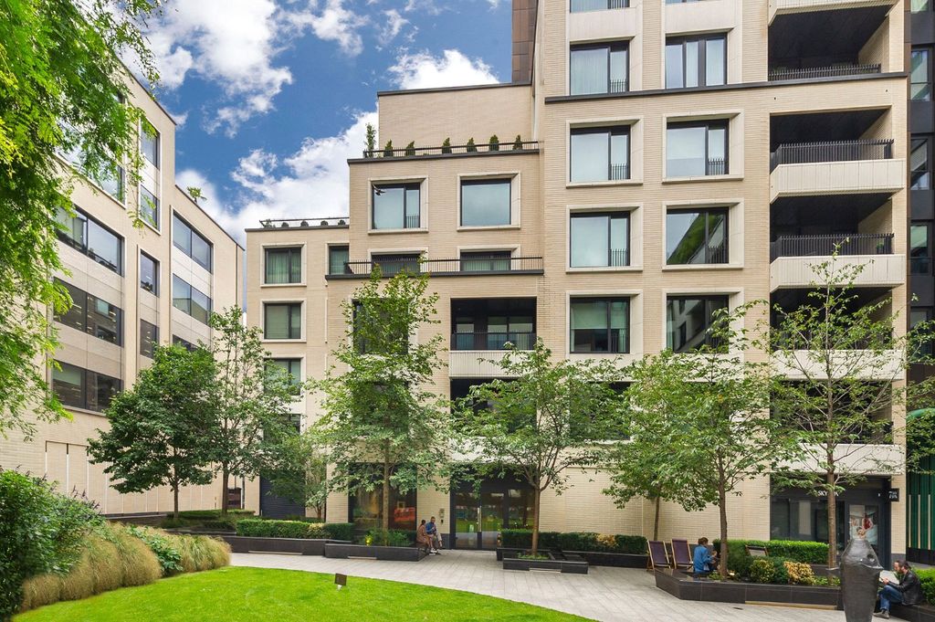 Property photo 3 of 24 External