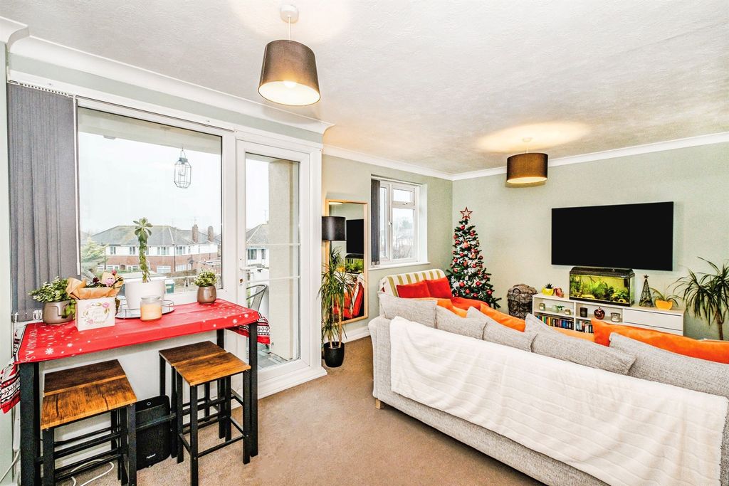 Property photo 2 of 15