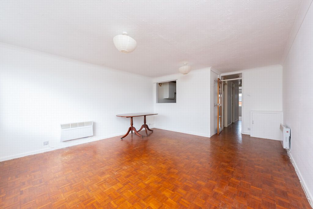 Property photo 3 of 7 Photo