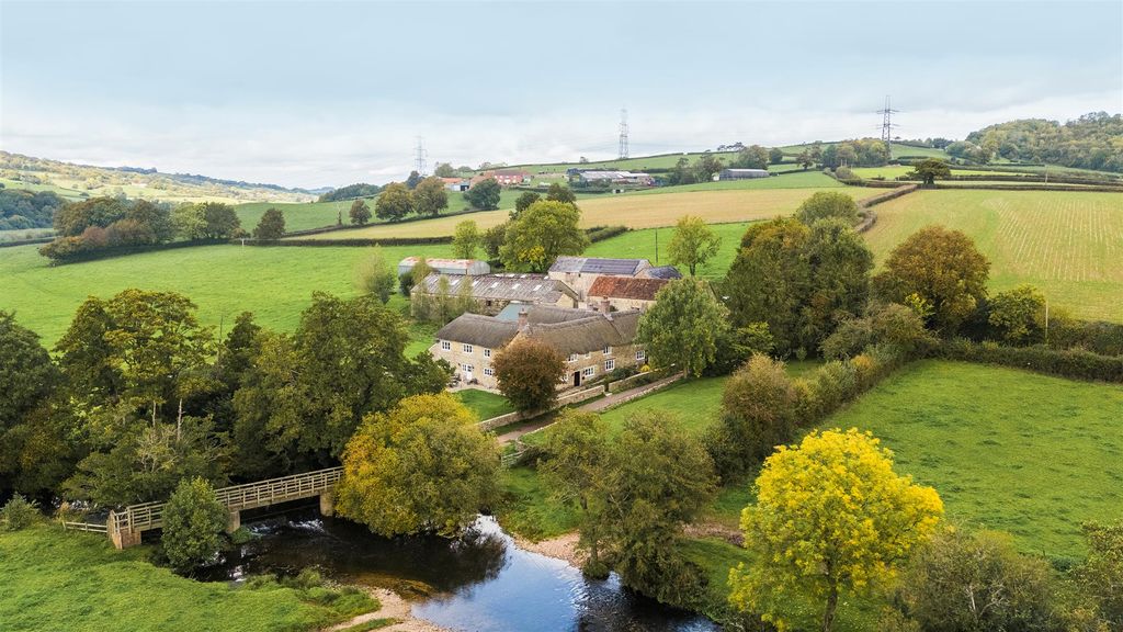 Property photo 1 of 21 Front Cover (Page 1).Jpg