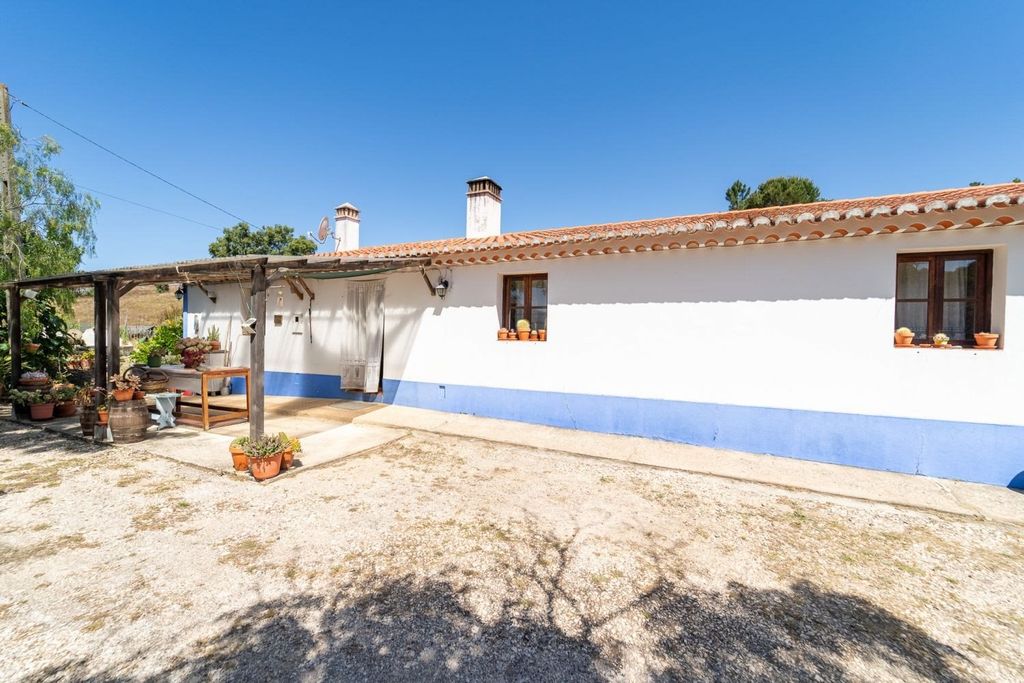 Property photo 2 of 37