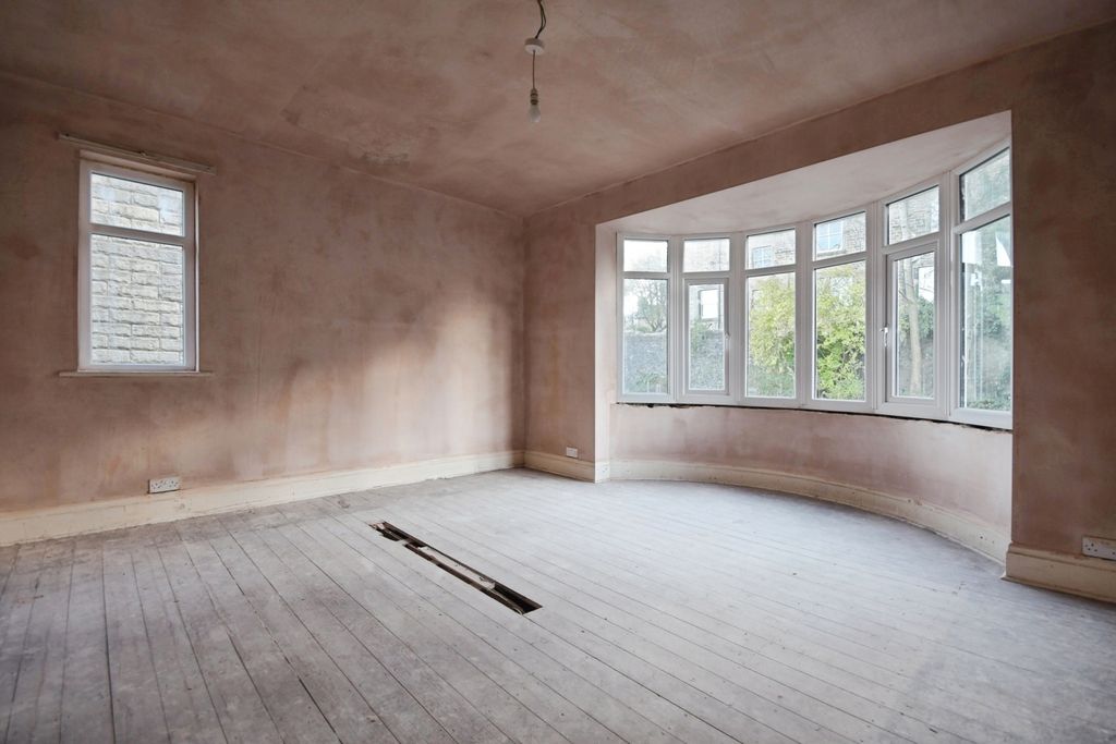 Property photo 2 of 20 Reception Room