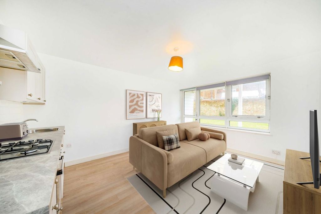 Property photo 1 of 4