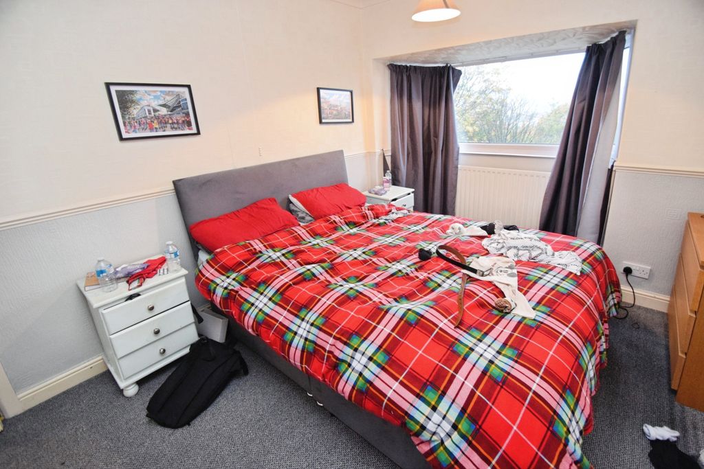 Property photo 3 of 12 8Afa7Dda-Bedroom 201