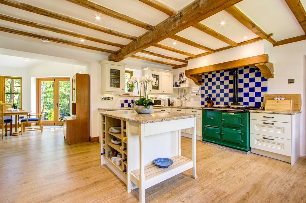Property photo 3 of 44 Kitchen/Garden Room