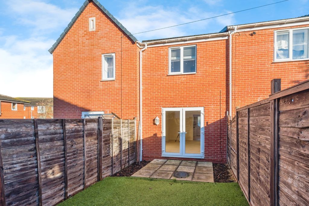 Property photo 3 of 18 Pbox-Img.Jpg