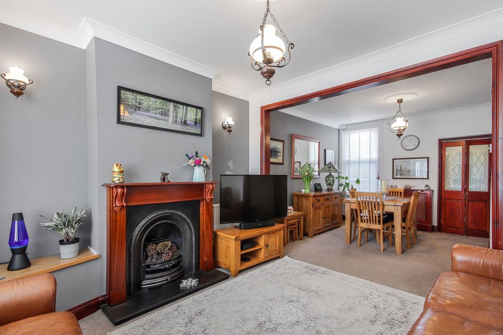 Property photo 2 of 13