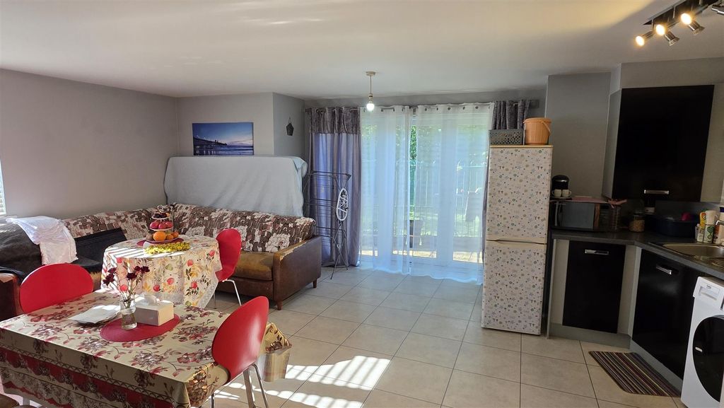 Property photo 2 of 8 20260422_171315.Jpg