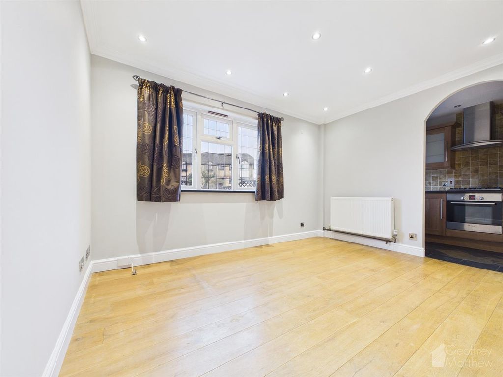 Property photo 3 of 5 Cam02365G0-Pr0419-Still004.Jpg