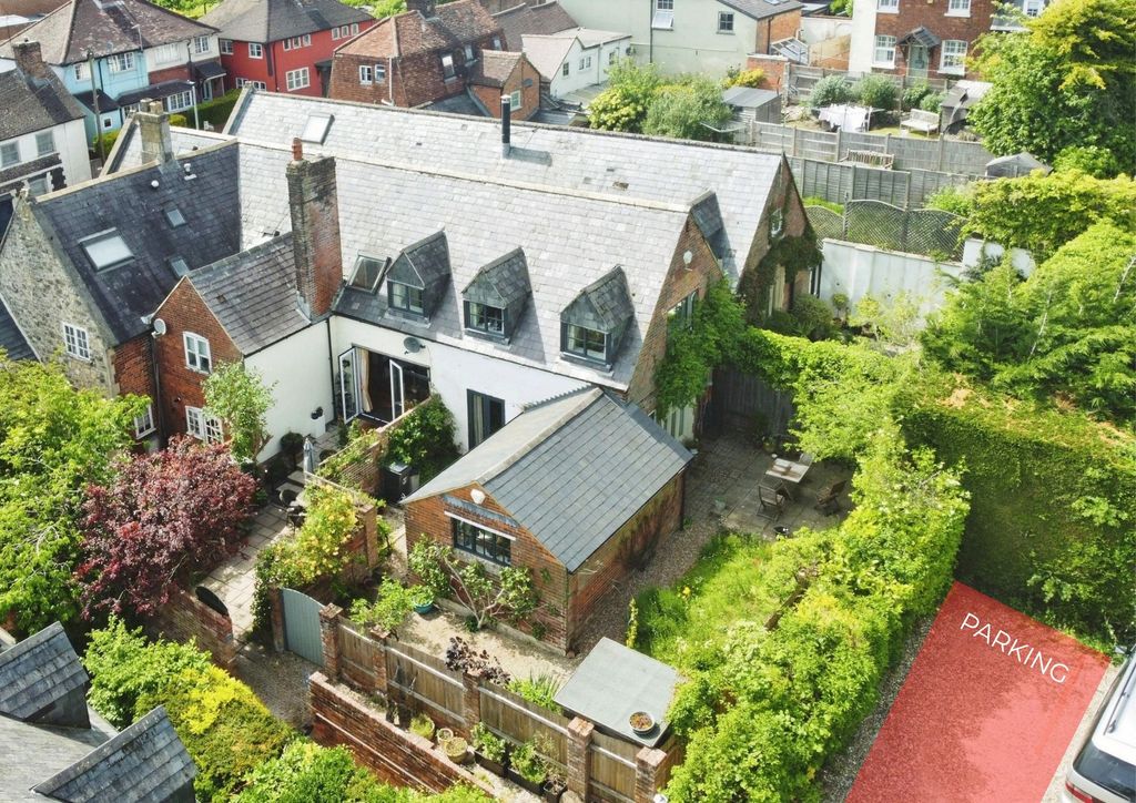 Property photo 1 of 20