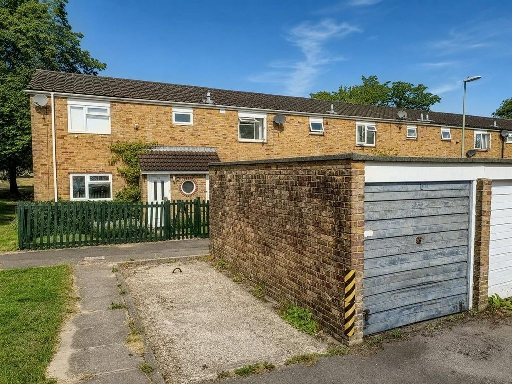 Property photo 1 of 11 Mozart Close